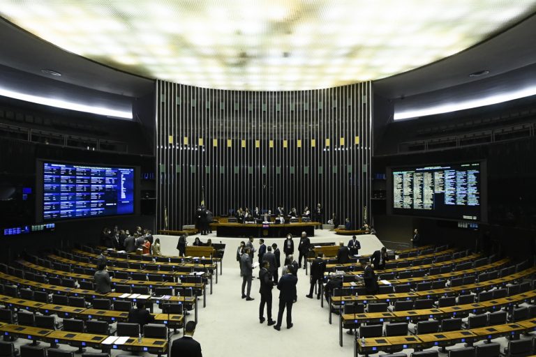 Congresso avança nos debates sobre Marco Civil da Inteligência Artificial no Brasil